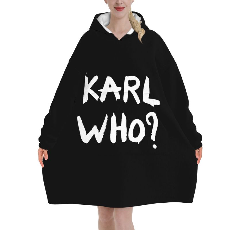 Sherpa Hoodie Fleece - Karl Who Slogan Czarna Noszona Bluza-Koc